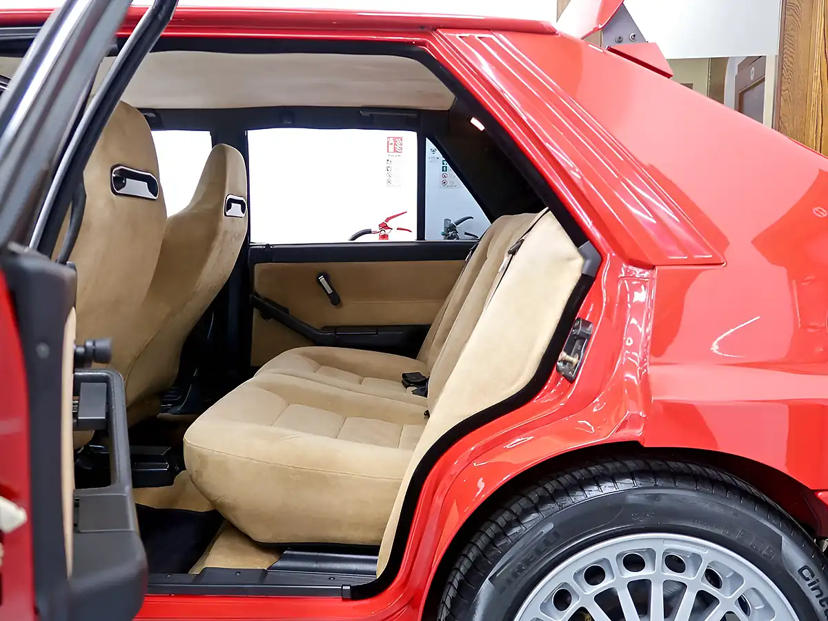 Used 1995 Lancia Delta Integrale Evo 2 Rosso Monza - Interior and Exterior details 19