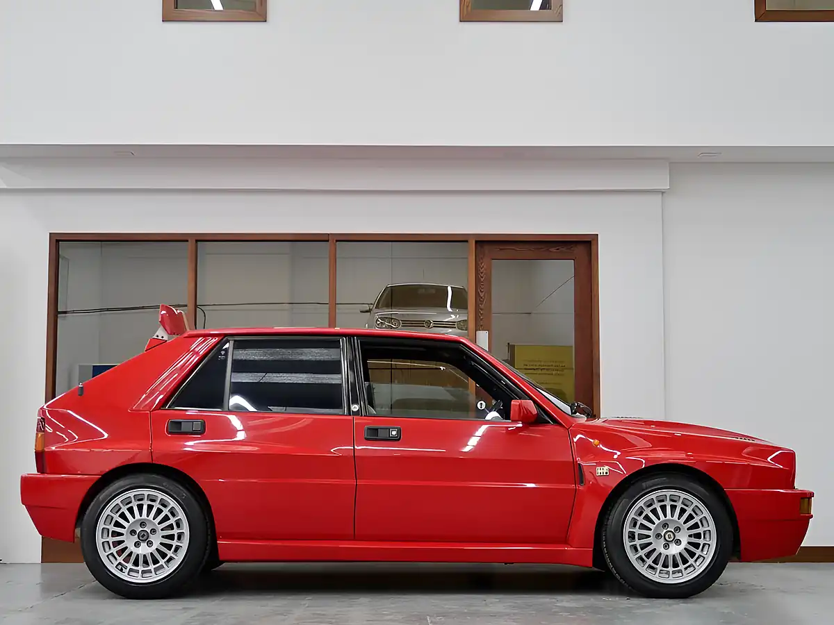Used 1995 Lancia Delta Integrale Evo 2 Rosso Monza - Interior and Exterior details 8