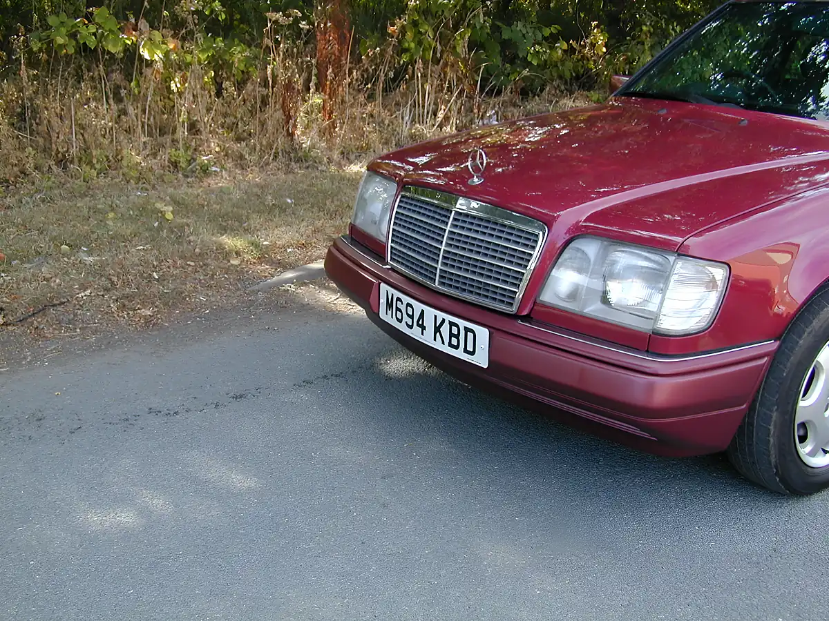 Used 1995 Mercedes-Benz 200 W124 Red - Interior and Exterior details 11