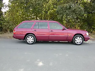 Used 1995 Mercedes-Benz 200 W124 Red - Interior and Exterior details 2