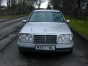 Used 1995 Mercedes-Benz 220 W124 Silver - Interior and Exterior details 4