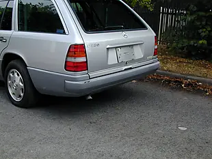 Used 1995 Mercedes-Benz 320 Estate 7-seater Silver - Interior and Exterior details 12