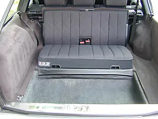 Used 1995 Mercedes-Benz 320 Estate 7-seater Silver - Interior and Exterior details 19