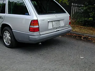 Used 1995 Mercedes-Benz 320 Estate Silver - Interior and Exterior details 12