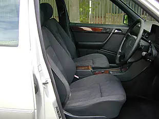 Used 1995 Mercedes-Benz 320 Estate Silver - Interior and Exterior details 16