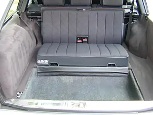 Used 1995 Mercedes-Benz 320 Estate Silver - Interior and Exterior details 19