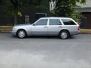 Used 1995 Mercedes-Benz 320 Estate Silver - Interior and Exterior details 6