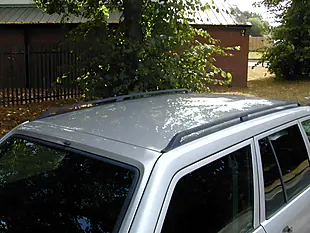 Used 1995 Mercedes-Benz 320 Estate Silver - Interior and Exterior details 9