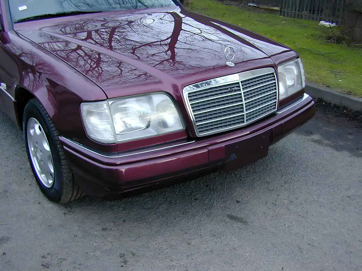Used 1995 Mercedes-Benz 320 W124 Almondine Red Metallic - Interior and Exterior details 11