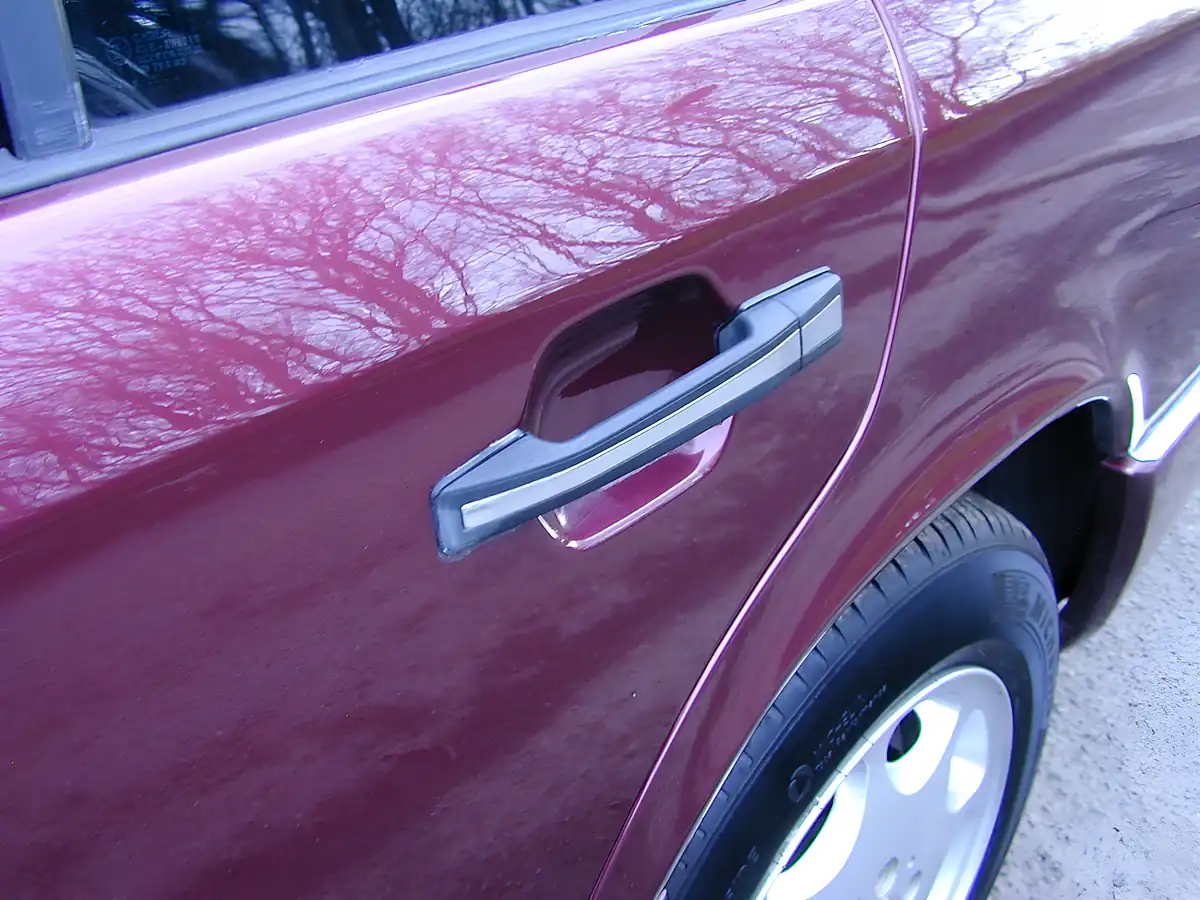 Used 1995 Mercedes-Benz 320 W124 Almondine Red Metallic - Interior and Exterior details 12