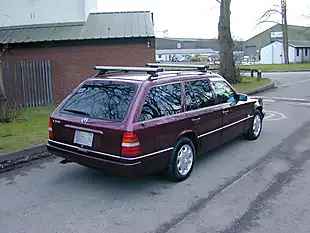 Used 1995 Mercedes-Benz 320 W124 Almondine Red Metallic - Interior and Exterior details 3