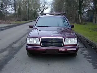 Used 1995 Mercedes-Benz 320 W124 Almondine Red Metallic - Interior and Exterior details 4