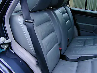 Used 1995 Mercedes-Benz 320 W124 Estate 7-seater Sapphire Black Metallic - Interior and Exterior details 16