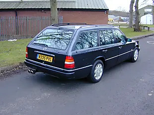 Used 1995 Mercedes-Benz 320 W124 Estate 7-seater Sapphire Black Metallic - Interior and Exterior details 3