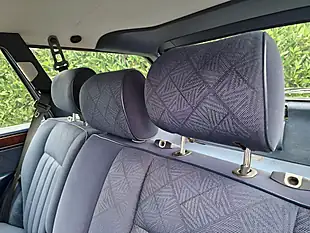 Used 1995 Mercedes-Benz E-Class 7 Seater Bright Silver Metallic - Interior and Exterior details 6