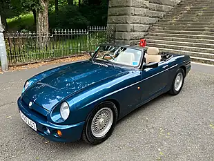 Used 1995 MG RV8 Blue - Interior and Exterior details 14
