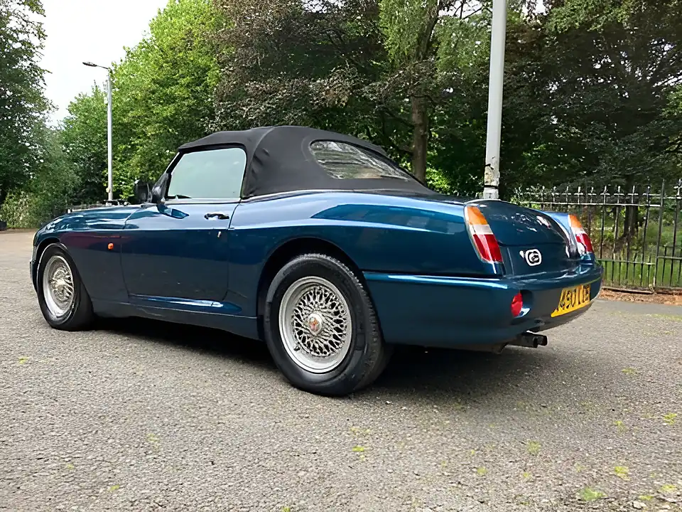 Used 1995 MG RV8 Blue - Interior and Exterior details 17