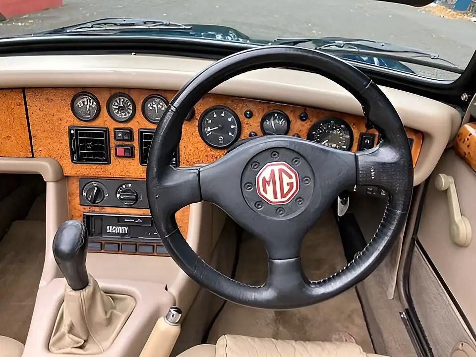 Used 1995 MG RV8 Blue - Interior and Exterior details 9