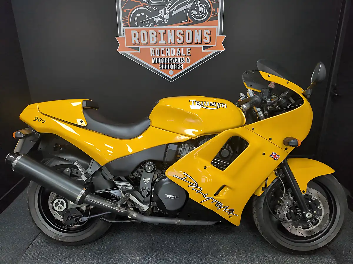 Used 1995 Triumph Daytona Yellow - Interior and Exterior details 2