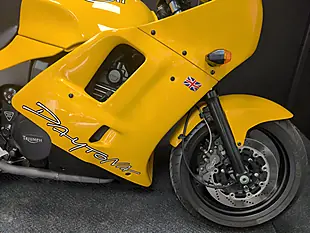 Used 1995 Triumph Daytona Yellow - Interior and Exterior details 8
