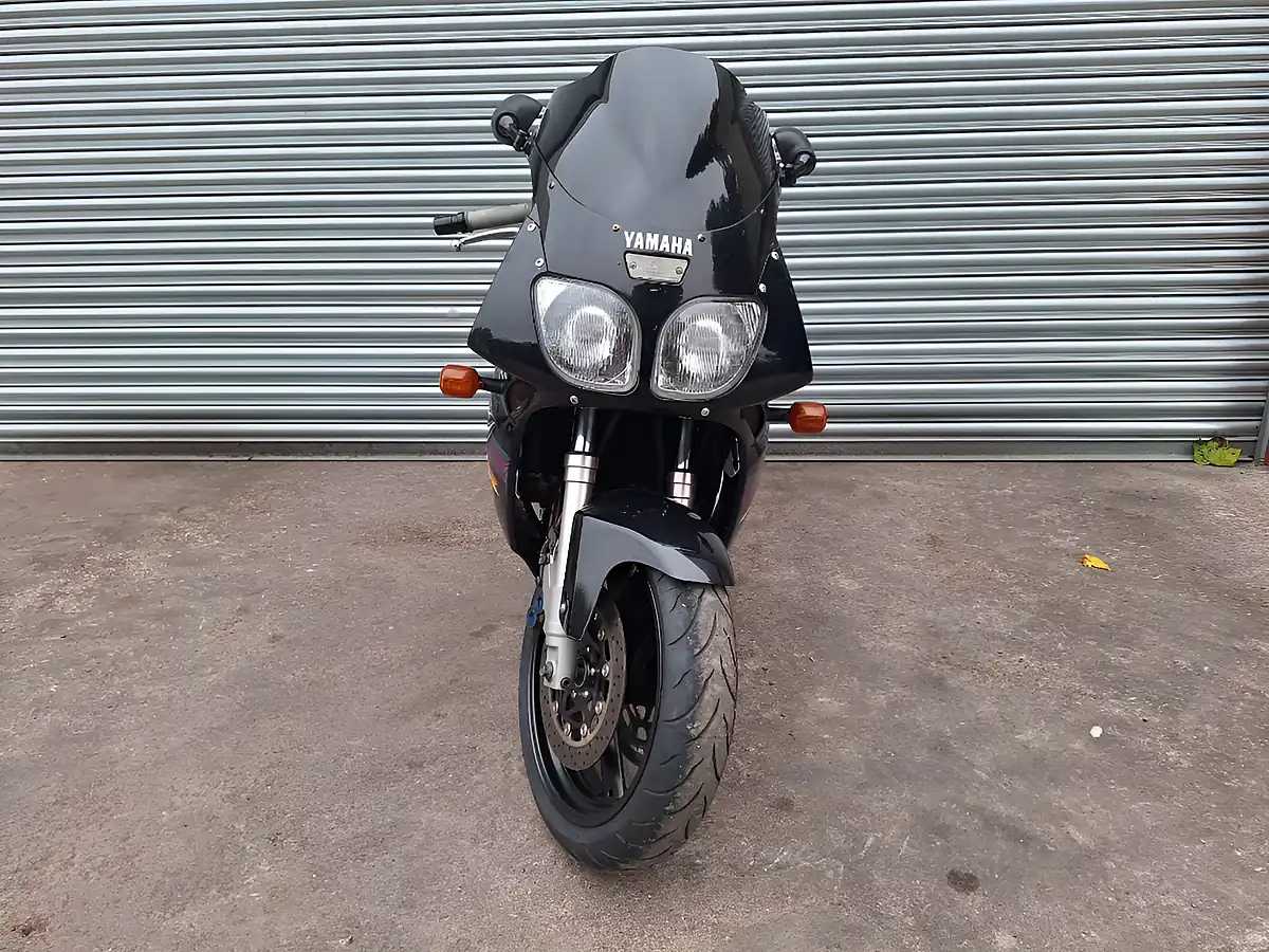 Used 1995 Yamaha Fzr - Interior and Exterior details 4