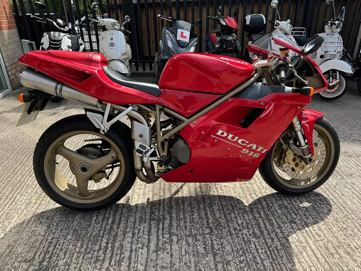 Used 1996 Ducati 916 Biposto Red - Interior and Exterior details 2