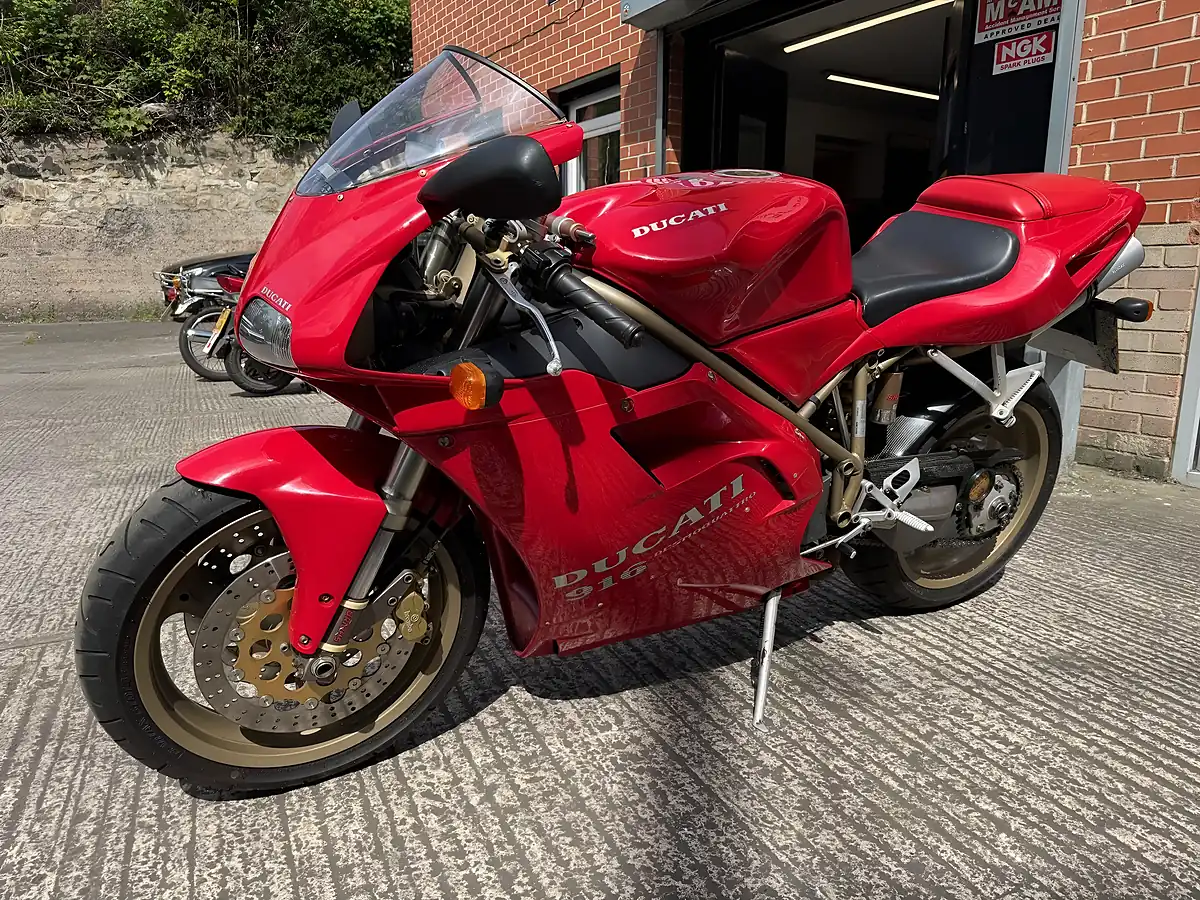 Used 1996 Ducati 916 Biposto Red - Interior and Exterior details 6