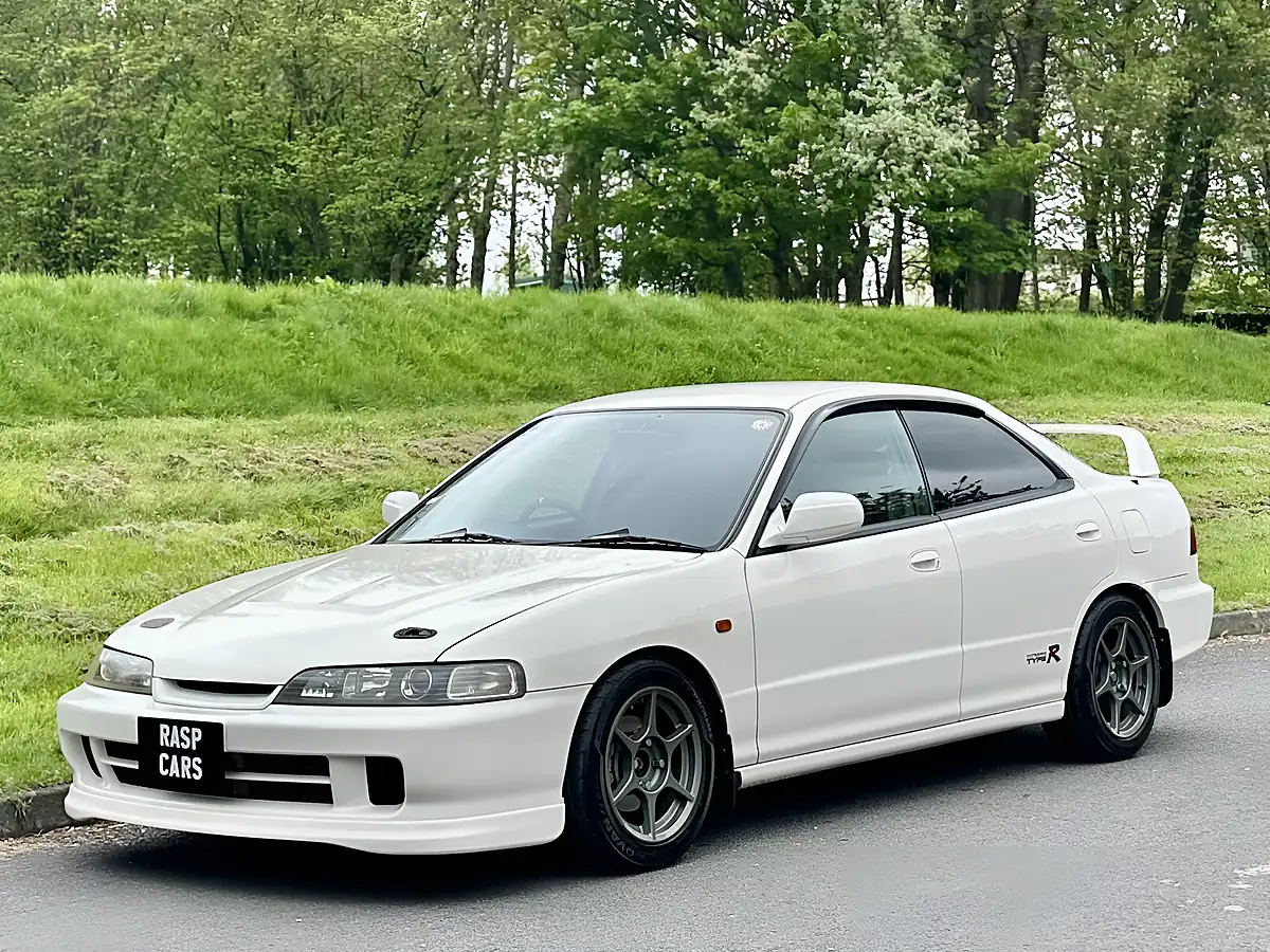 Used 1996 Honda Integra Type R DB8 Rare Saloon 4 Door White - Interior and Exterior details 11