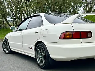 Used 1996 Honda Integra Type R DB8 Rare Saloon 4 Door White - Interior and Exterior details 14