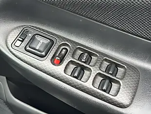 Used 1996 Honda Integra Type R DB8 Rare Saloon 4 Door White - Interior and Exterior details 18