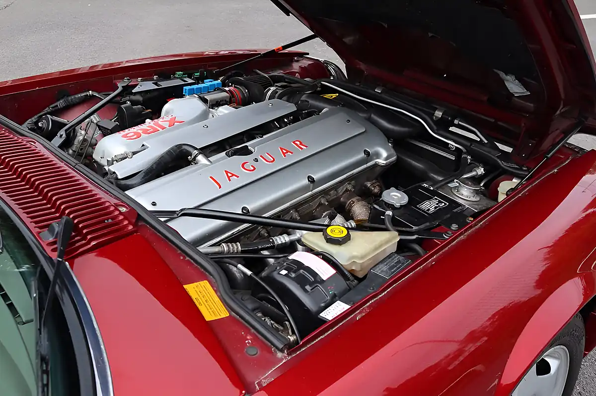 Used 1996 Jaguar Xjs Coupe Special Editions Celebration Red - Interior and Exterior details 20