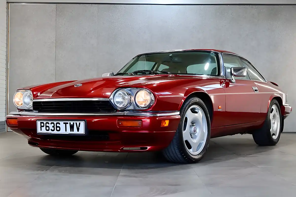 Used 1996 Jaguar Xjs Coupe Special Editions Celebration Red - Interior and Exterior details 9