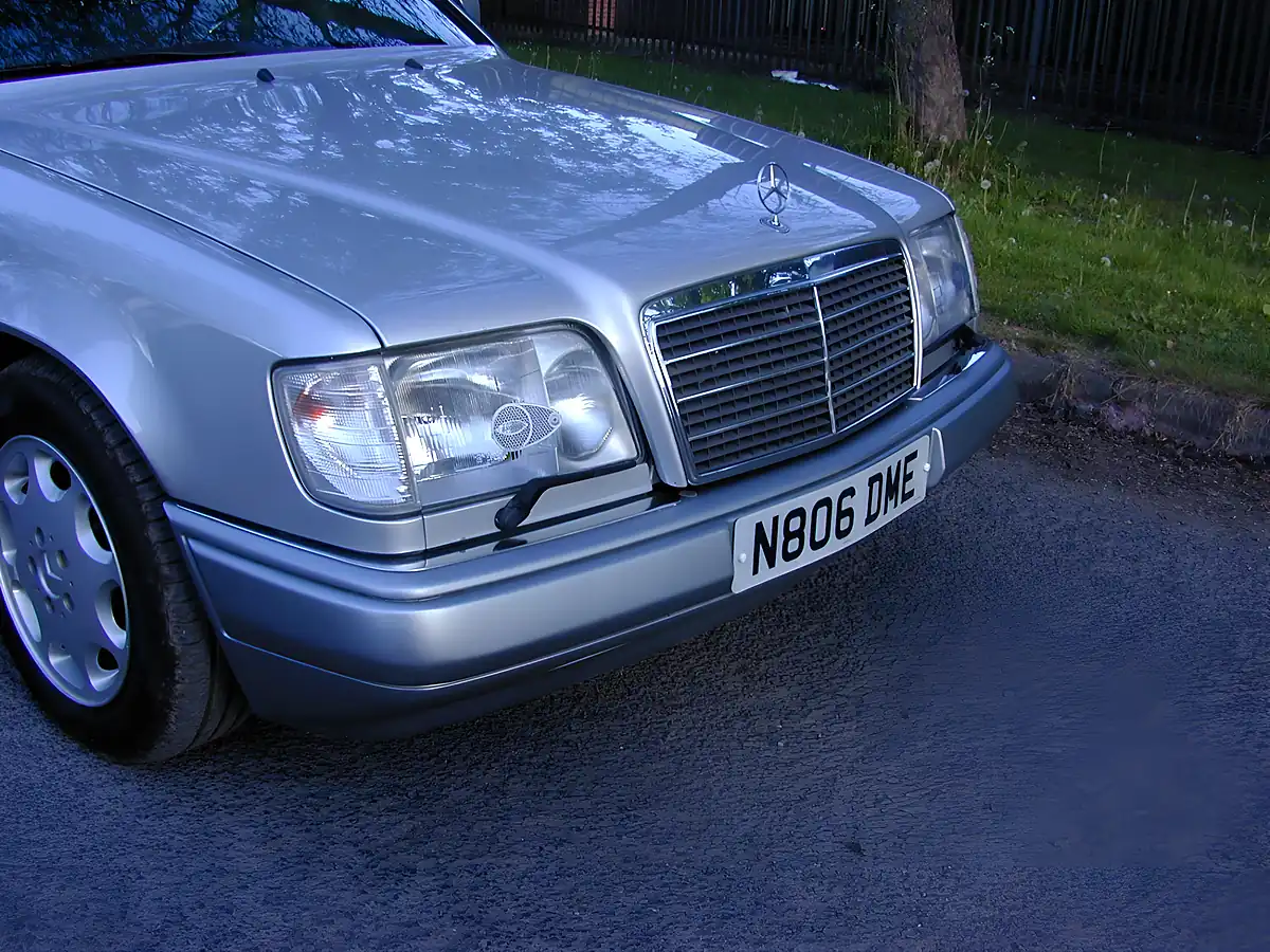 Used 1996 Mercedes-Benz 220 Coupe Silver - Interior and Exterior details 11