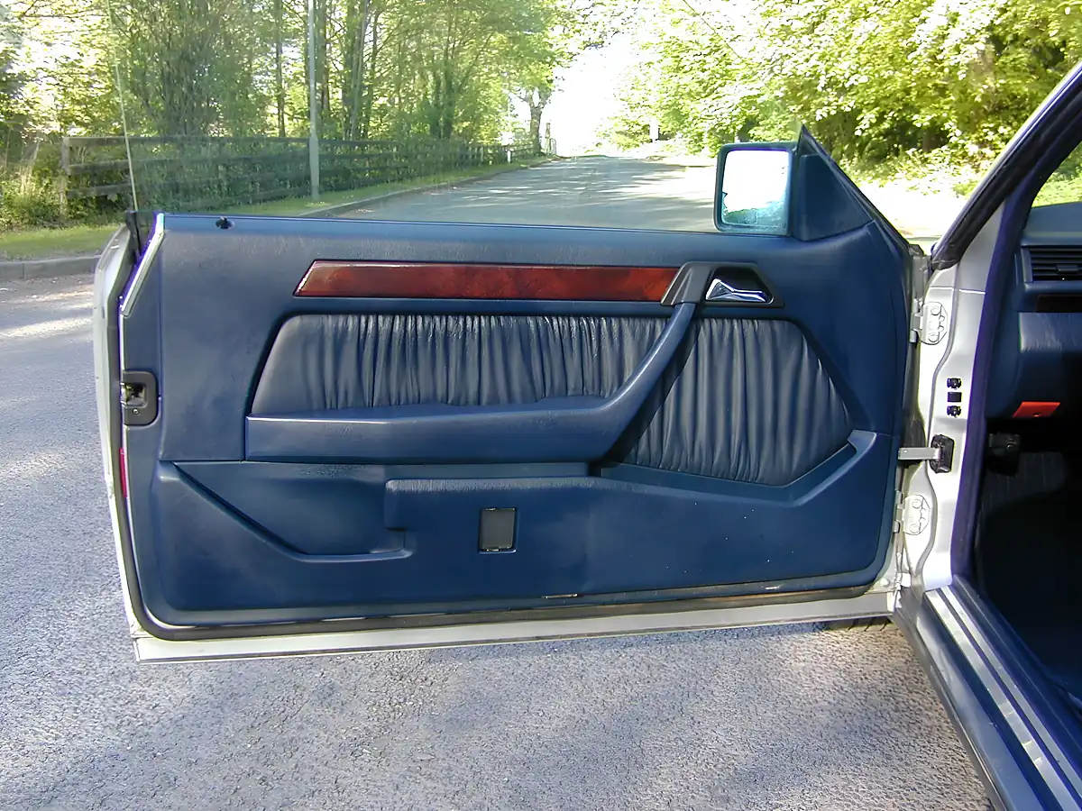 Used 1996 Mercedes-Benz 220 Coupe Silver - Interior and Exterior details 13