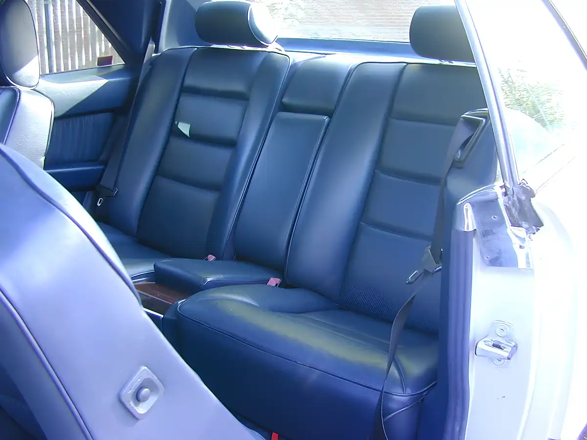 Used 1996 Mercedes-Benz 220 Coupe Silver - Interior and Exterior details 14