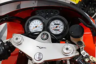 Used 1996 Moto Guzzi 1100 Sport Red - Interior and Exterior details 8