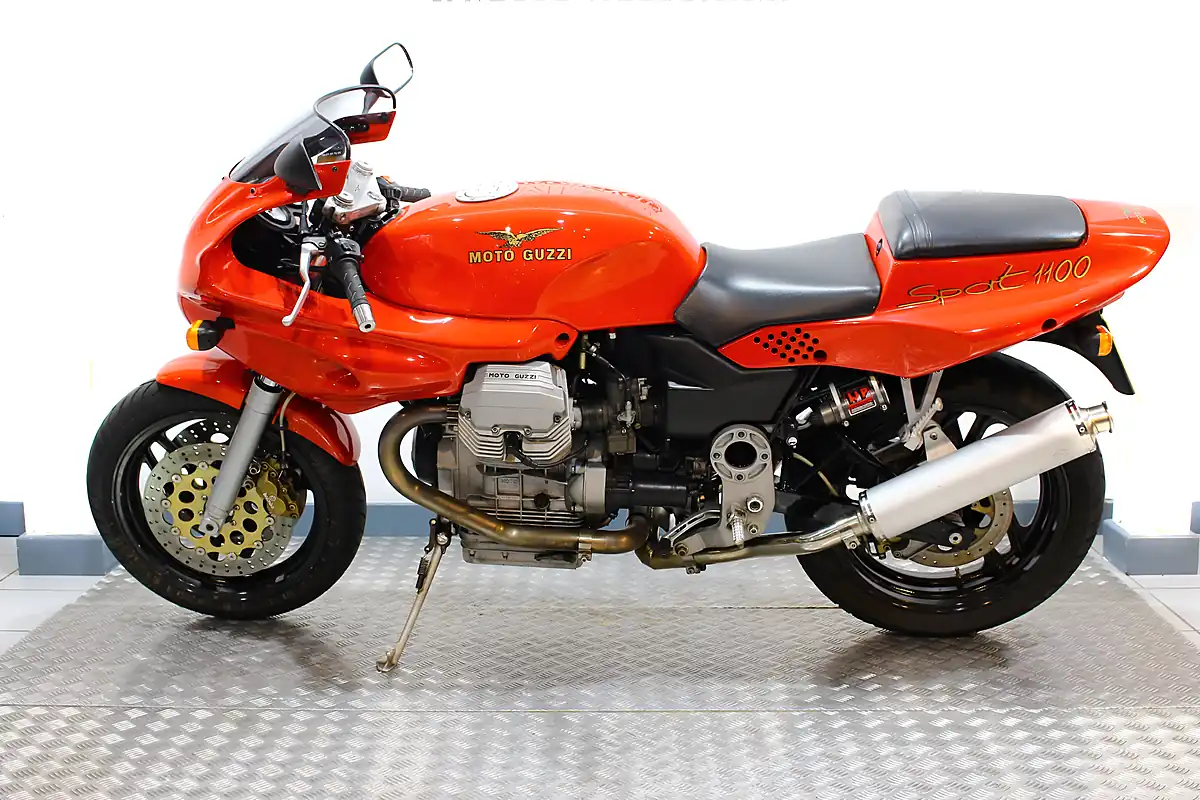 Used 1996 Moto Guzzi 1100 Sport Red - Interior and Exterior details 9