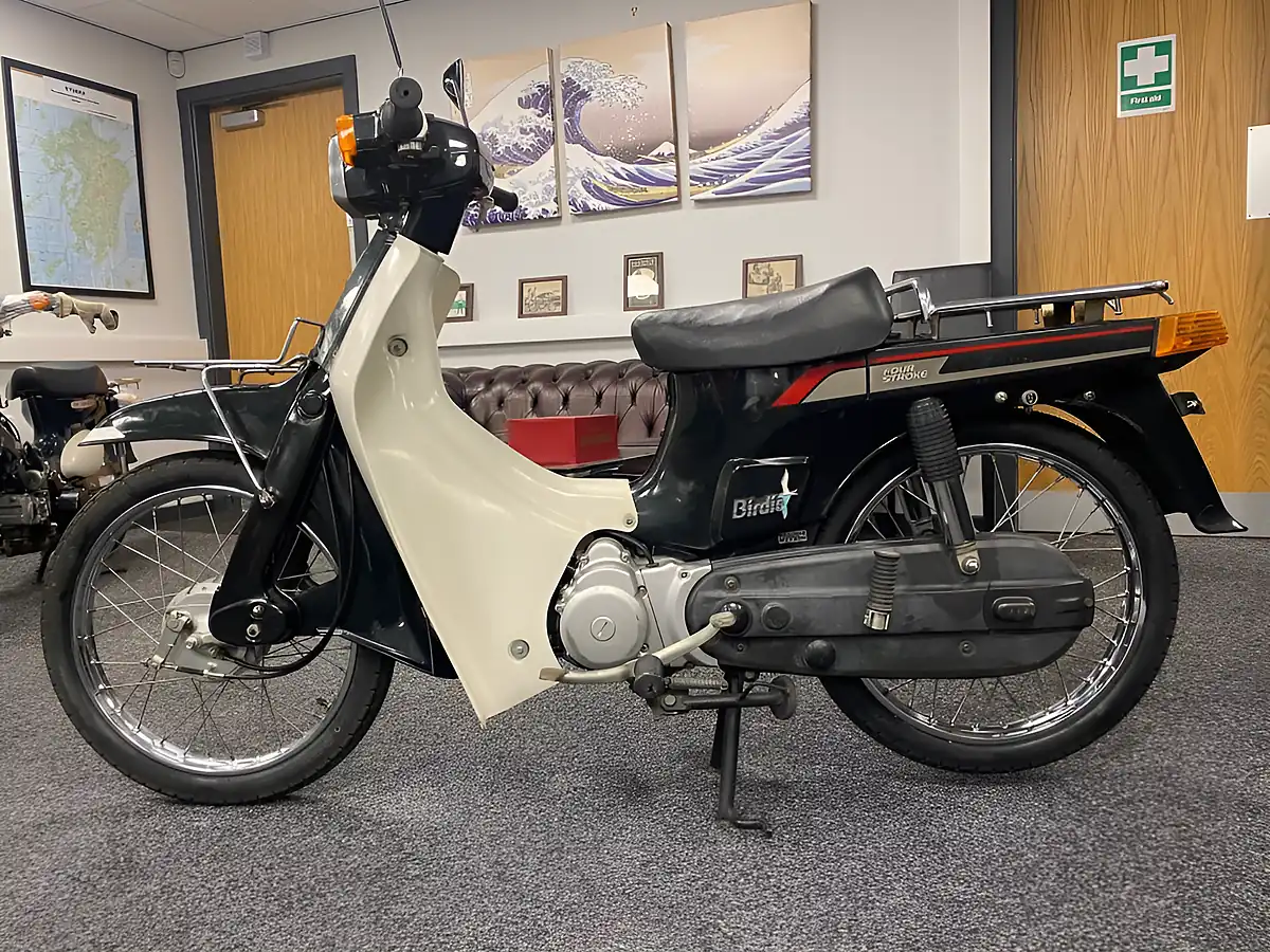 Used 1996 Suzuki Birdie Black - Interior and Exterior details 11