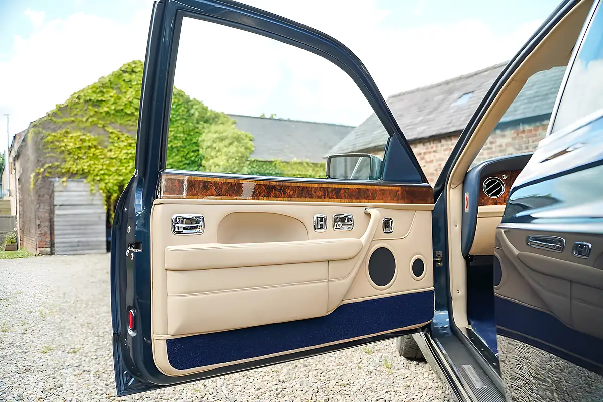 Used 1997 Bentley Continental T Atlantic Blue - Interior and Exterior details 17
