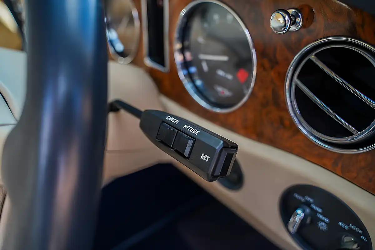 Used 1997 Bentley Continental T Atlantic Blue - Interior and Exterior details 20