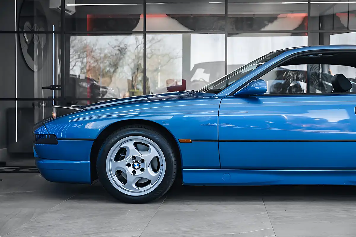 Used 1997 BMW 8 Series Sport Estoril Blue - Interior and Exterior details 10