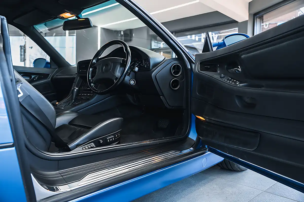 Used 1997 BMW 8 Series Sport Estoril Blue - Interior and Exterior details 12