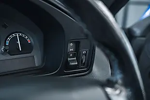Used 1997 BMW 8 Series Sport Estoril Blue - Interior and Exterior details 16