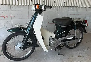 Used 1997 Honda C70 Custom Green - Interior and Exterior details 6