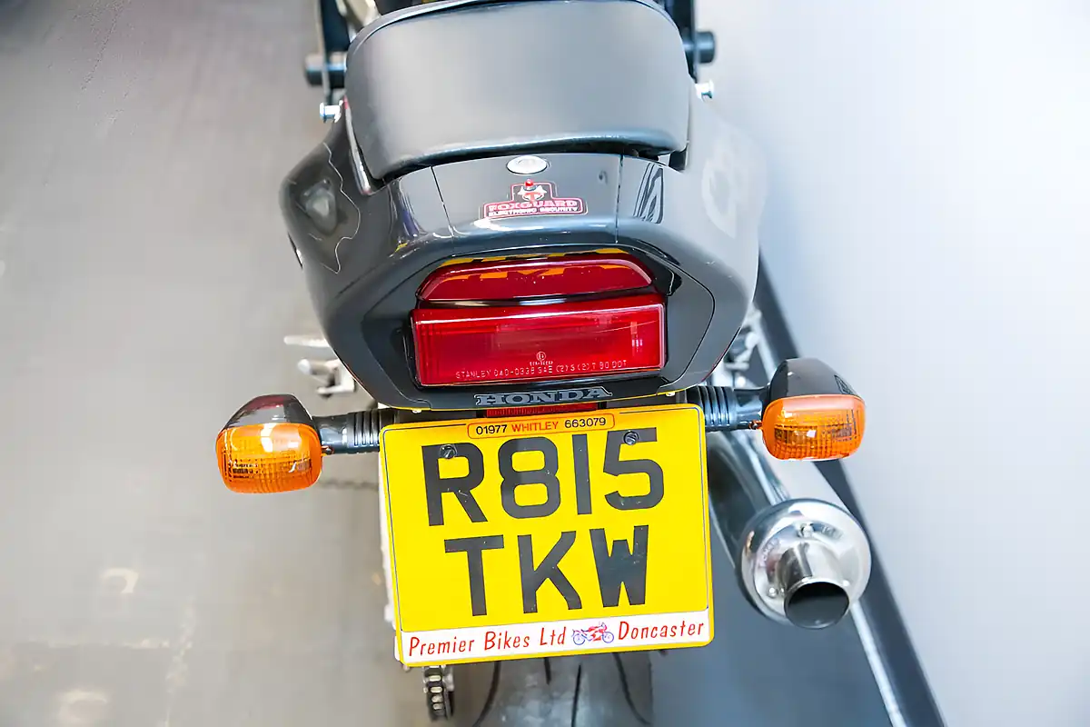 Used 1997 Honda CBR900 Fireblade Black/Silver - Interior and Exterior details 8