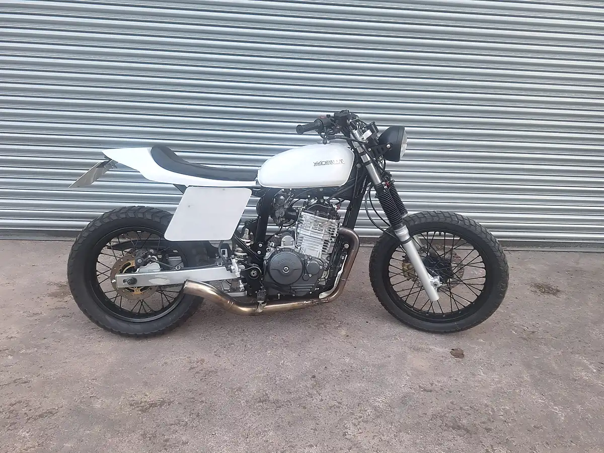 Used 1997 Honda Slr Tracker White - Interior and Exterior details 9