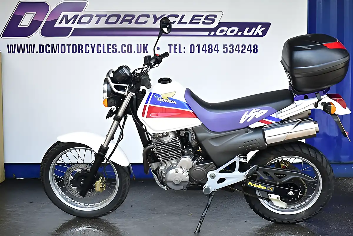 Used 1997 Honda SLR650 White - Interior and Exterior details 5