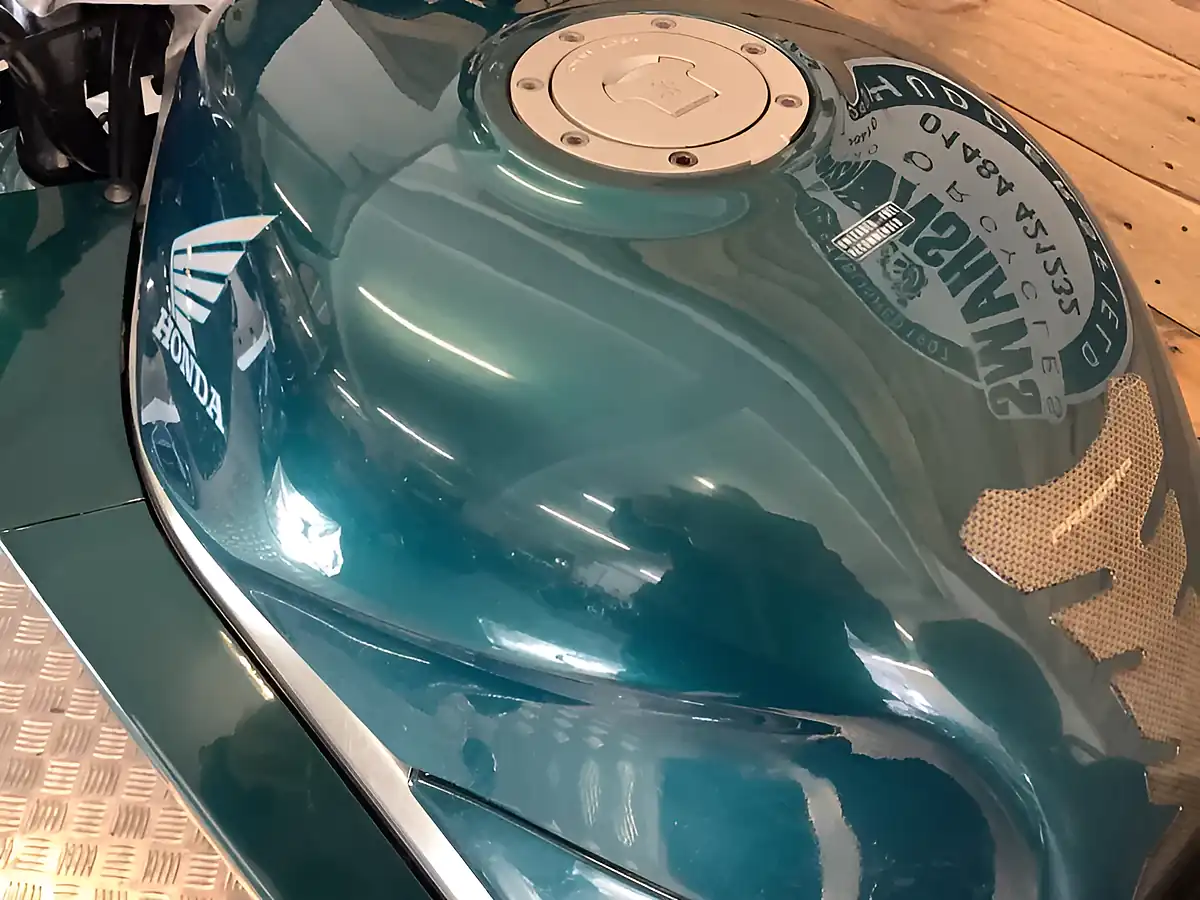 Used 1997 Honda Vfr Metallic Green - Interior and Exterior details 17