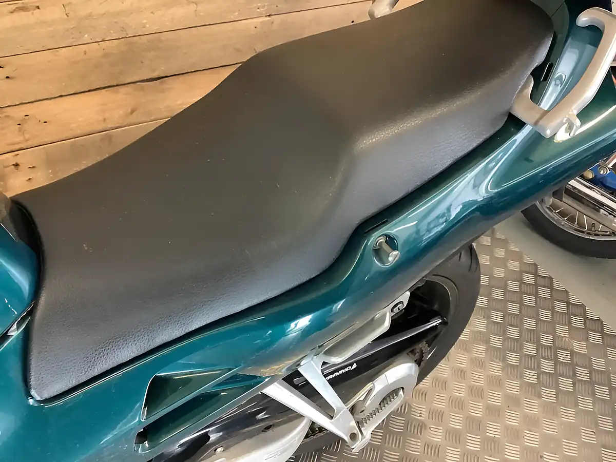 Used 1997 Honda Vfr Metallic Green - Interior and Exterior details 18