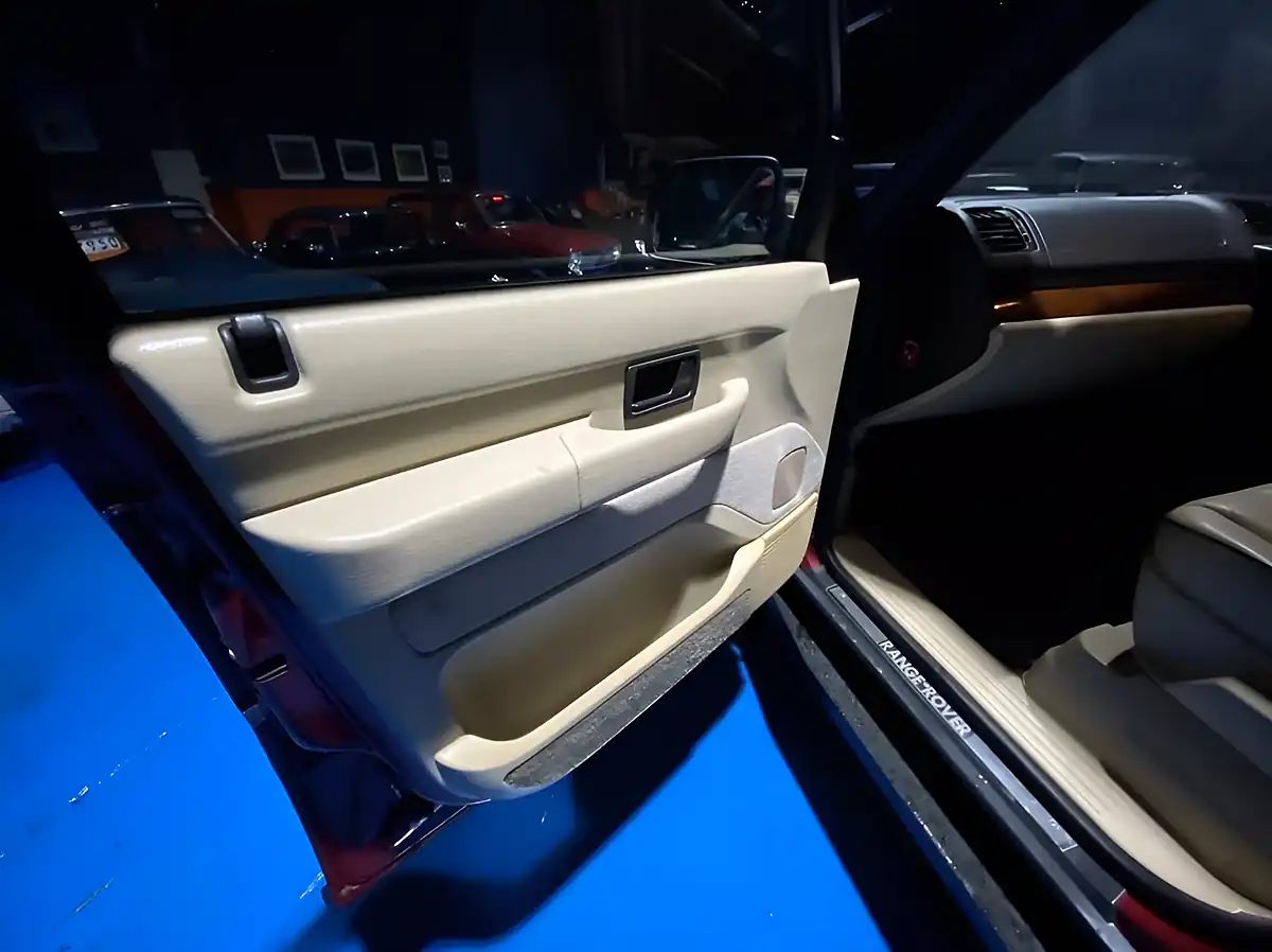 Used 1997 Land Rover Range Rover Hse Red - Interior and Exterior details 19